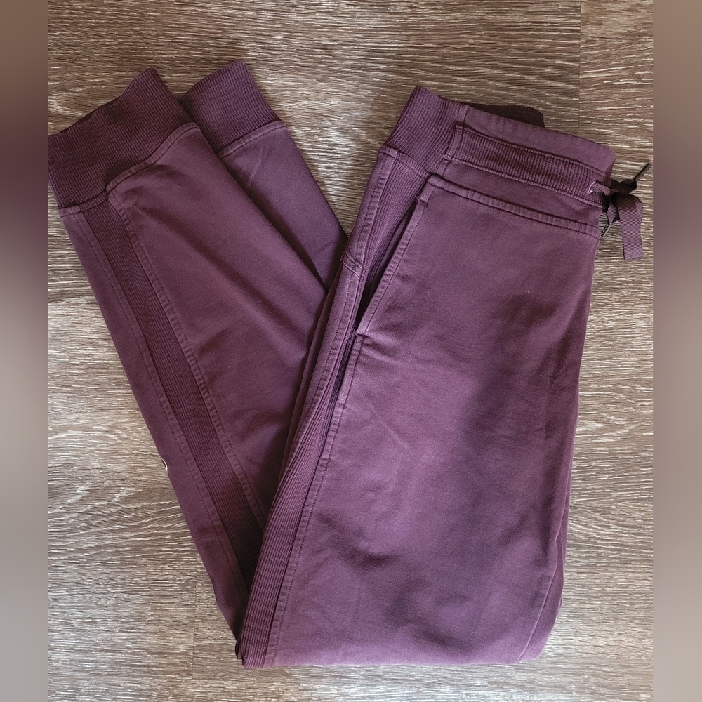 Lululemon Fleece Please French Terry Joggers Size 4 Black Cherry